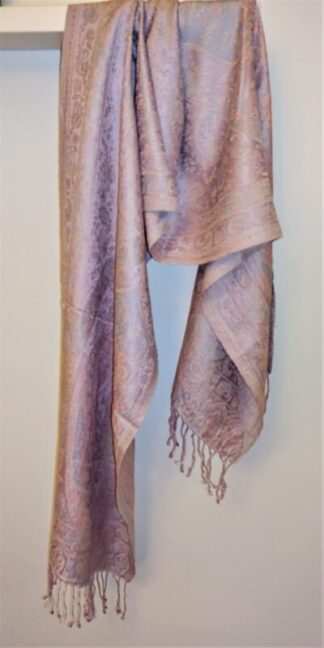 Ihastuttava iso, keve&auml; huivi